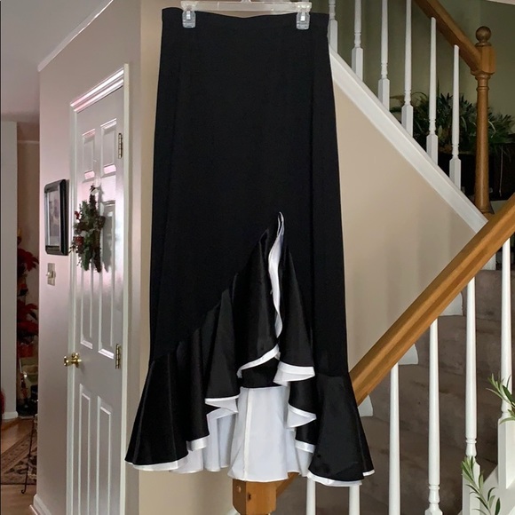 Ruffle trim asymmetrical skirt with jacket - Picture 6 of 8